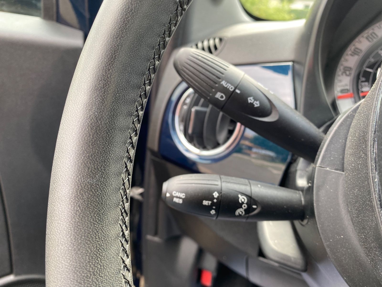 Fiat 500*Klimaautomatik*NAVI*PDC*CarPlay*City