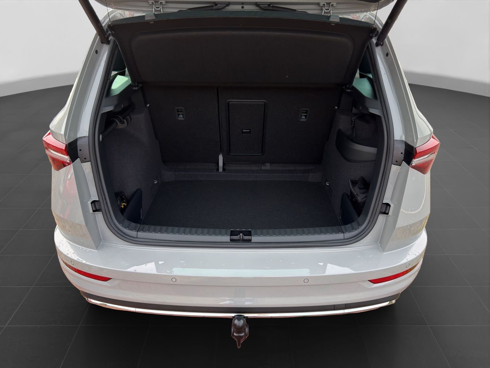 Skoda Karoq 2.0 TSI 4x4 SPORTLINE LM19 AHK KAMERA MATR