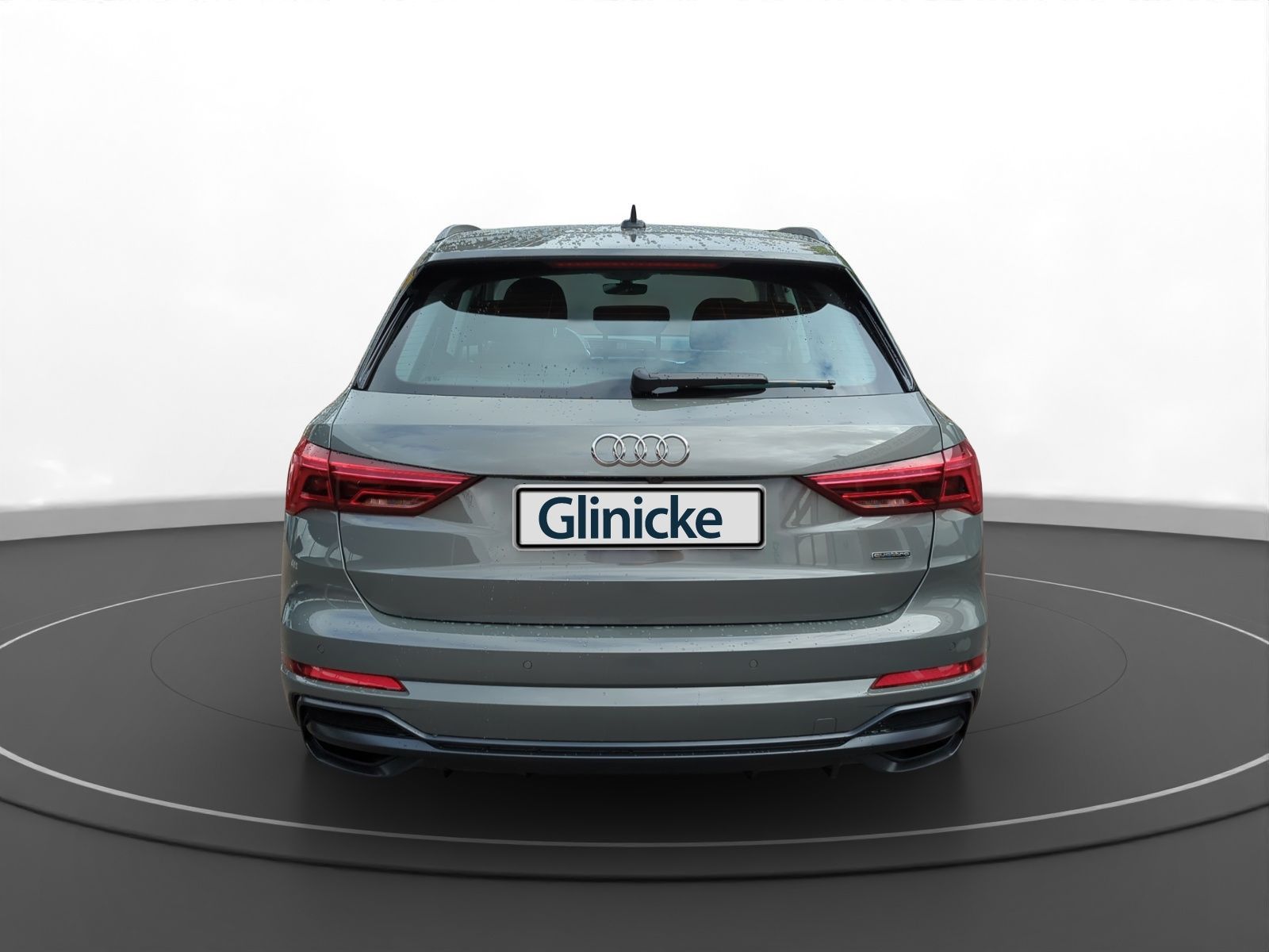 Audi Q3 40 TFSI quattro S-line - Samsaru's Car Outlet