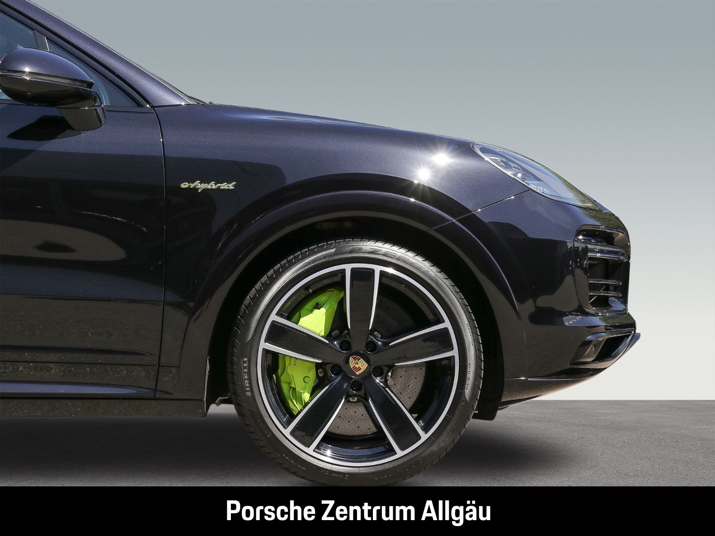 Porsche Cayenne Turbo S E-Hybrid Coupe Burmester
