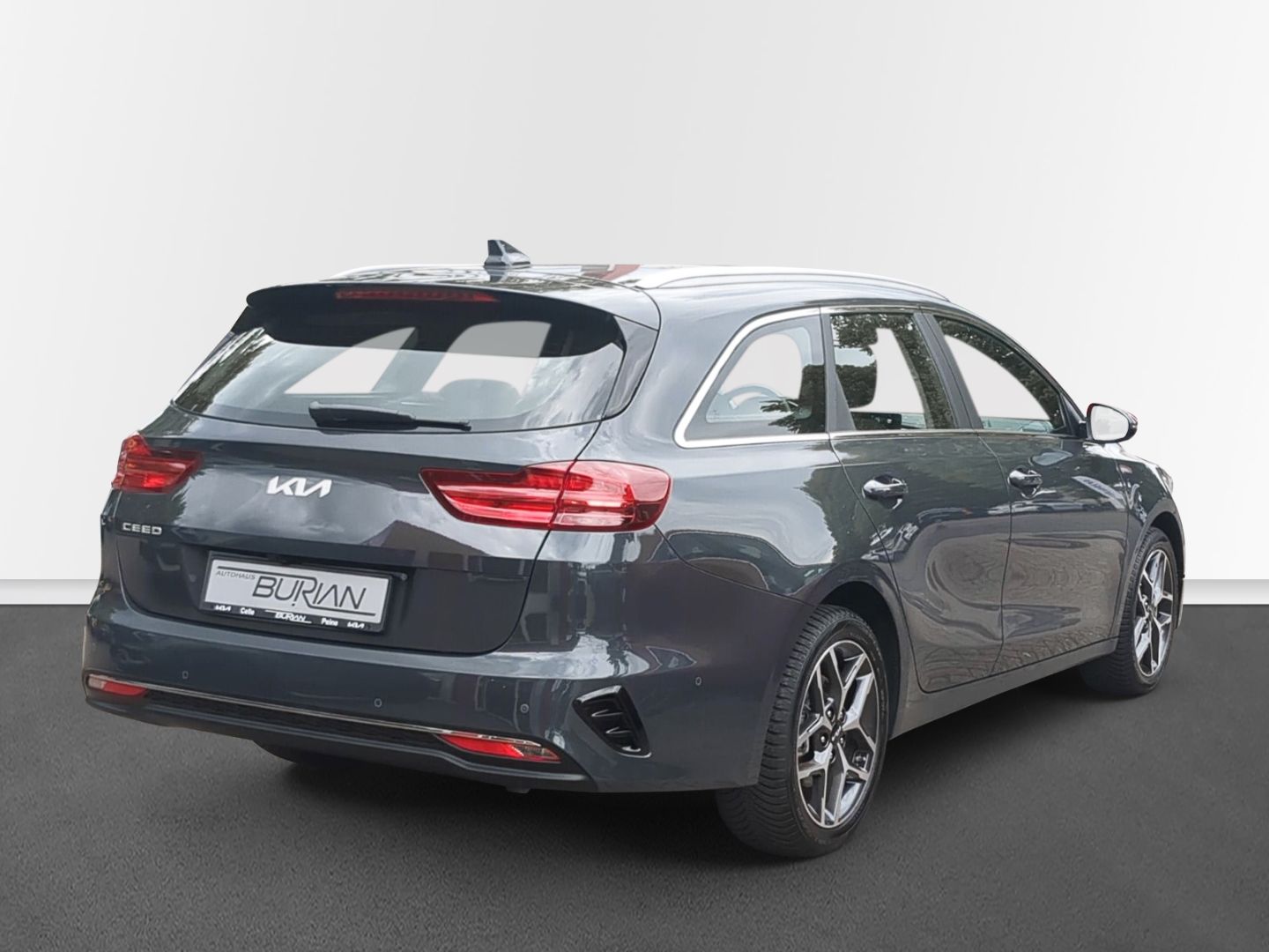Kia Ceed SW 1.5 T-GDI Spirit - Samsaru's Car Outlet