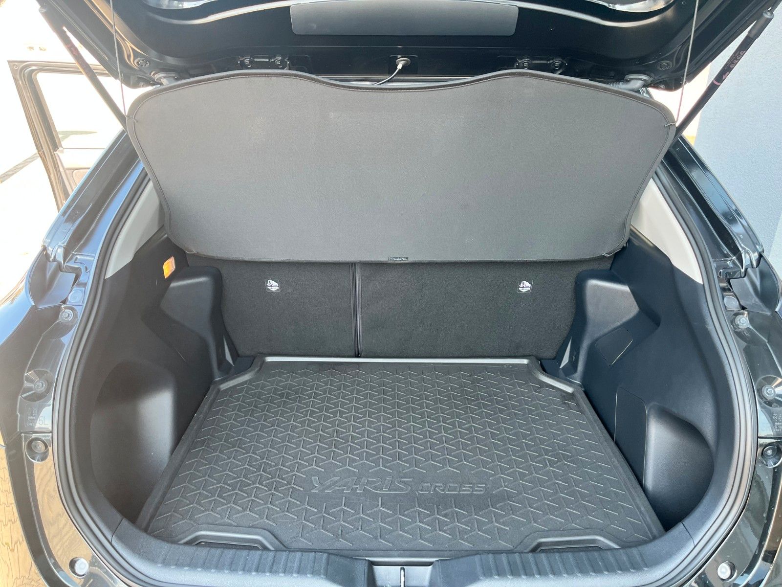 Toyota Yaris Cross 1.5l Hybrid 4x4*Kamera,SHZ,Navi