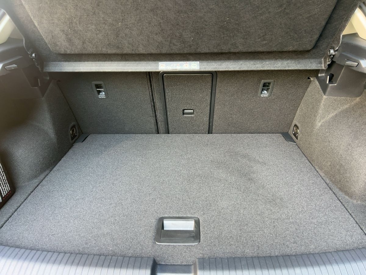 Volkswagen T-Roc 1.0 TSI UNITED - Samsaru's Car Outlet