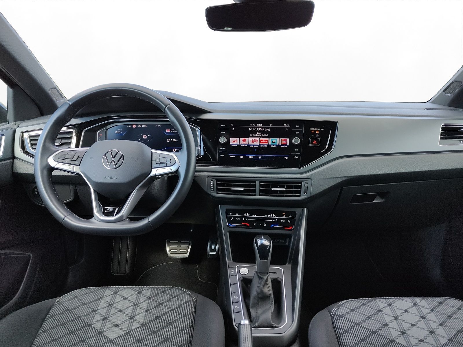Volkswagen Taigo 1.5 TSI R-Line - Samsaru's Car Outlet