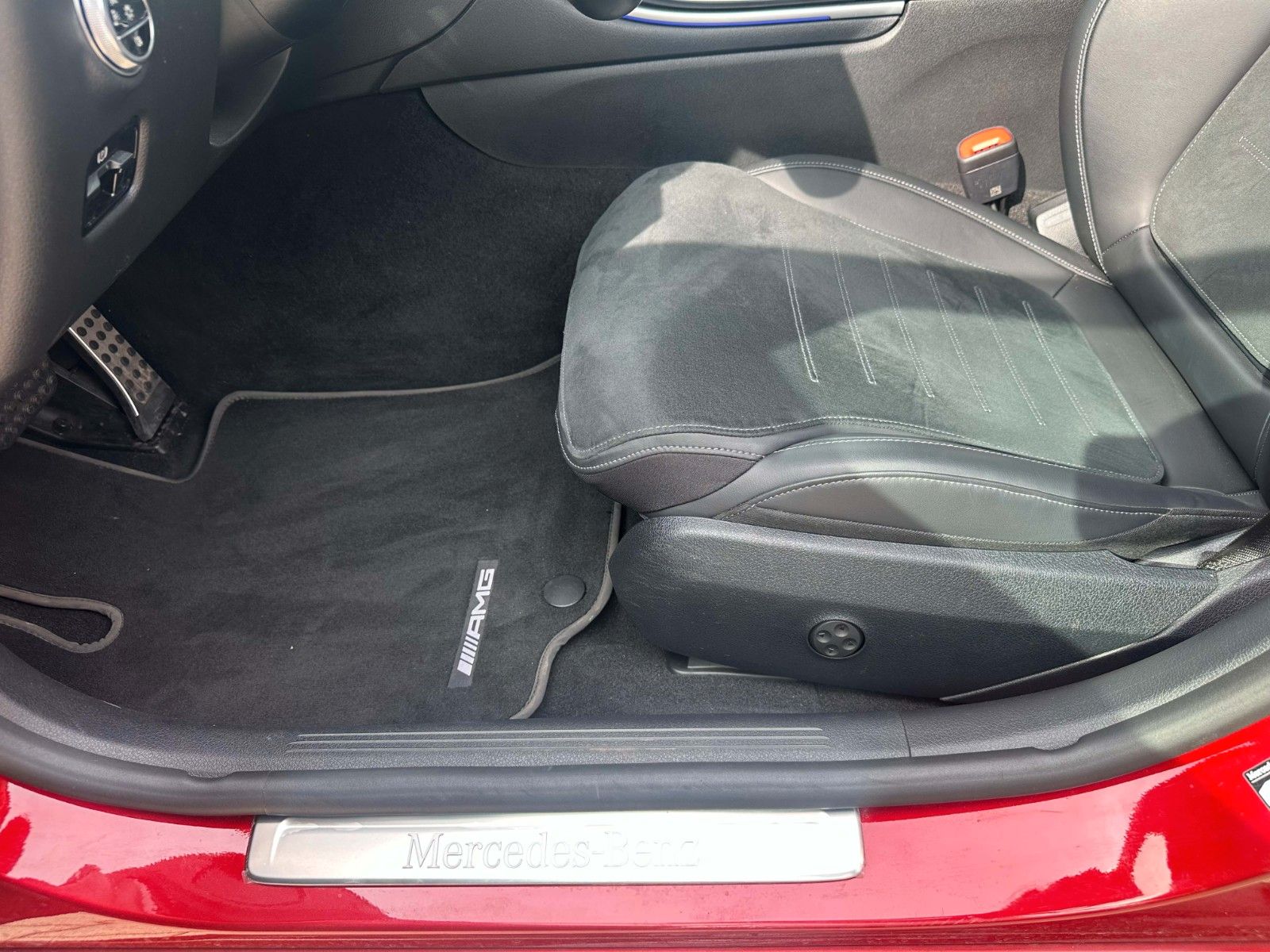 Mercedes-Benz C 200 C -Klasse Lim. 4Matic AMG Line - Samsaru's Car Outlet