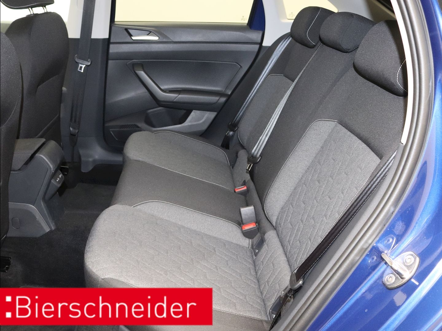 Volkswagen Taigo 1.0 TSI Move - Samsaru's Car Outlet