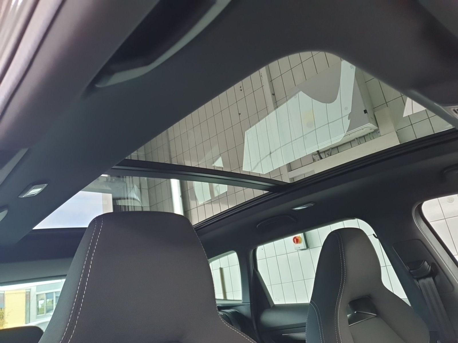 Skoda KAROQ 2.0 TSI 4x4 DSG Sportline Panodach AHK