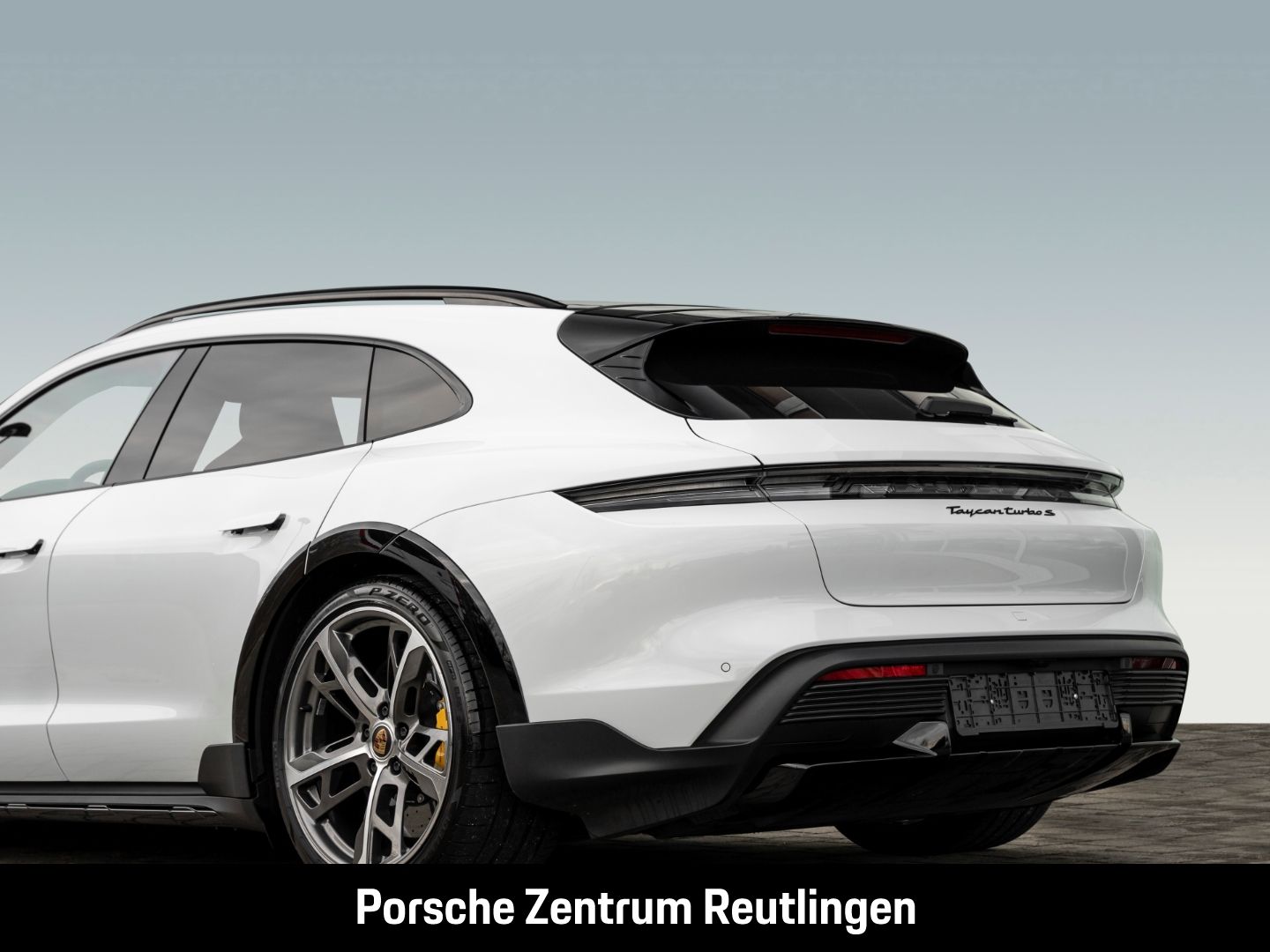 Porsche Taycan Turbo S Cross Turismo InnoDrive Head-Up