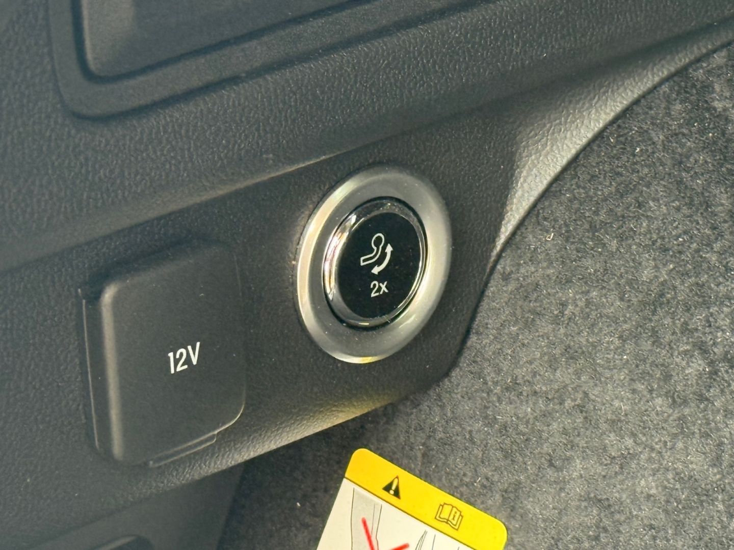 Ford Kuga ST-Line X EcoBoost - Samsaru's Car Outlet