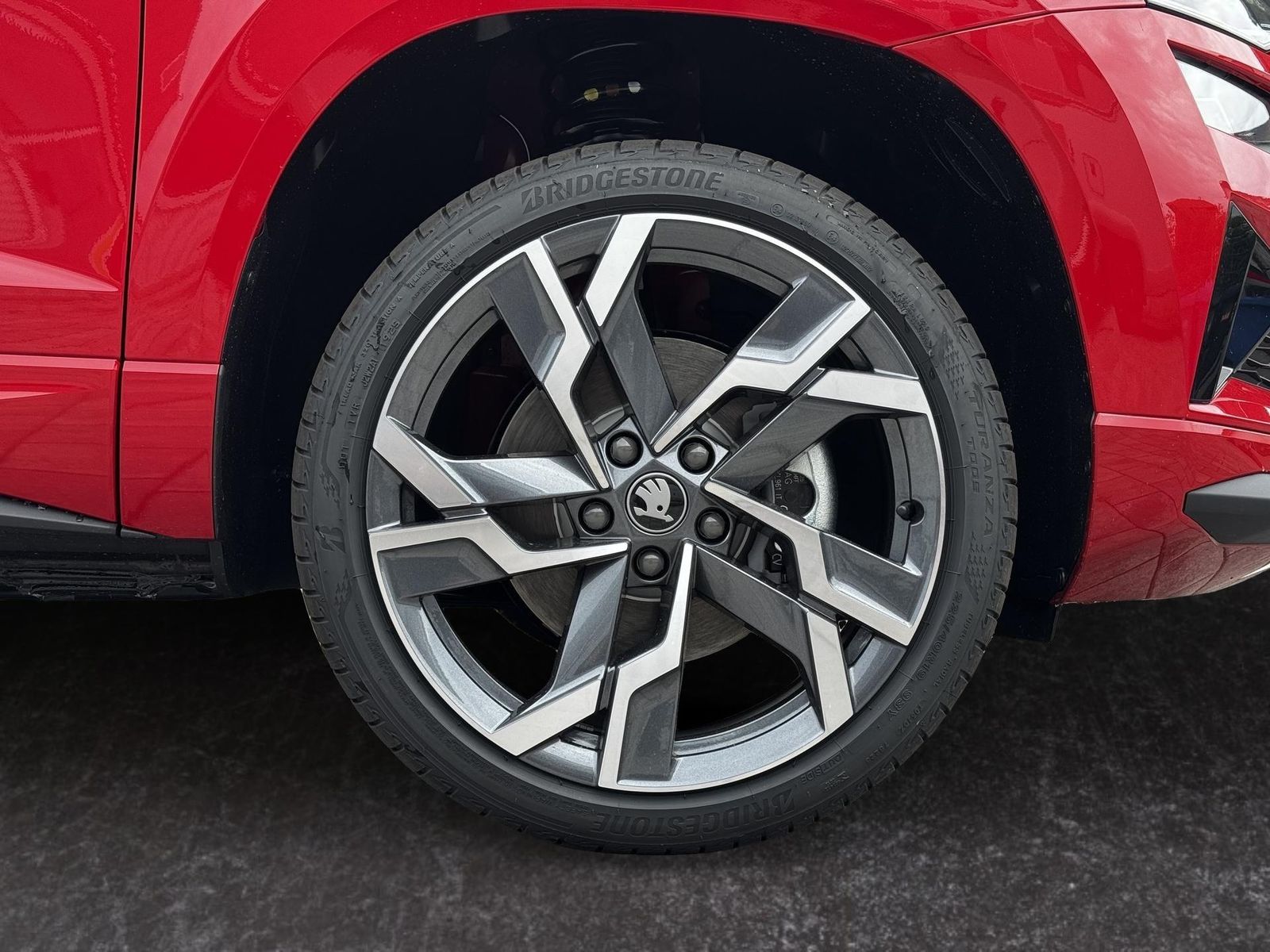 Skoda Karoq 1,5 TSI DSG Sportline 2ZKlimaautomatik ...
