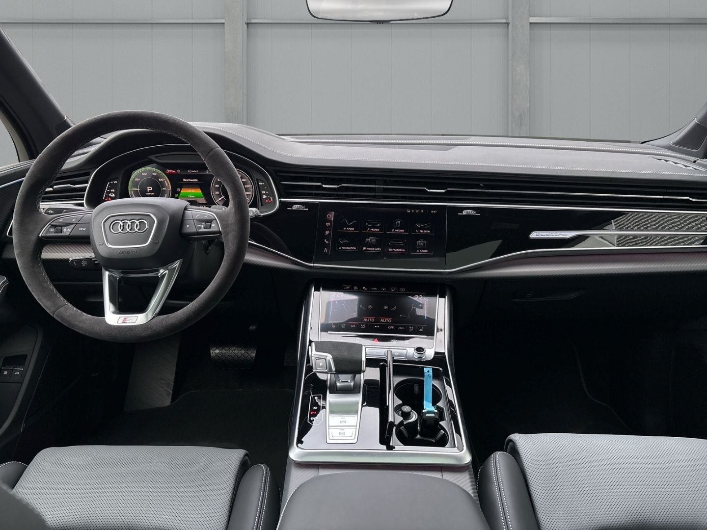 Audi Q7 S line business TFSIe quattro hybrid quat.+AH