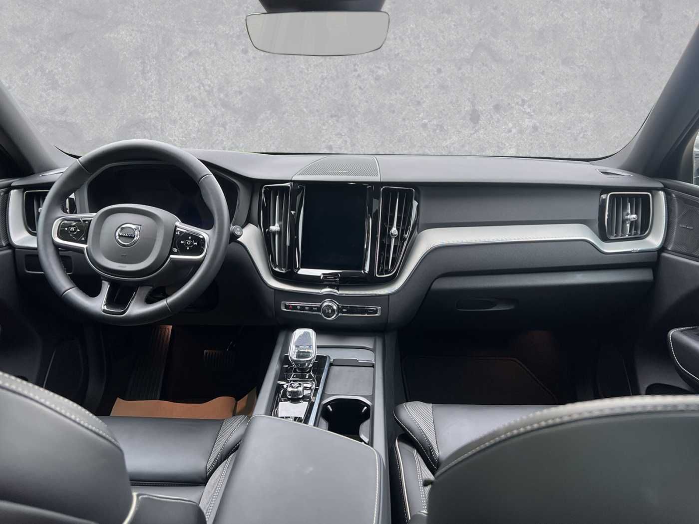 Volvo XC60 Plug-In-Hybrid T6 AWD Plug-in Hybrid Plus B