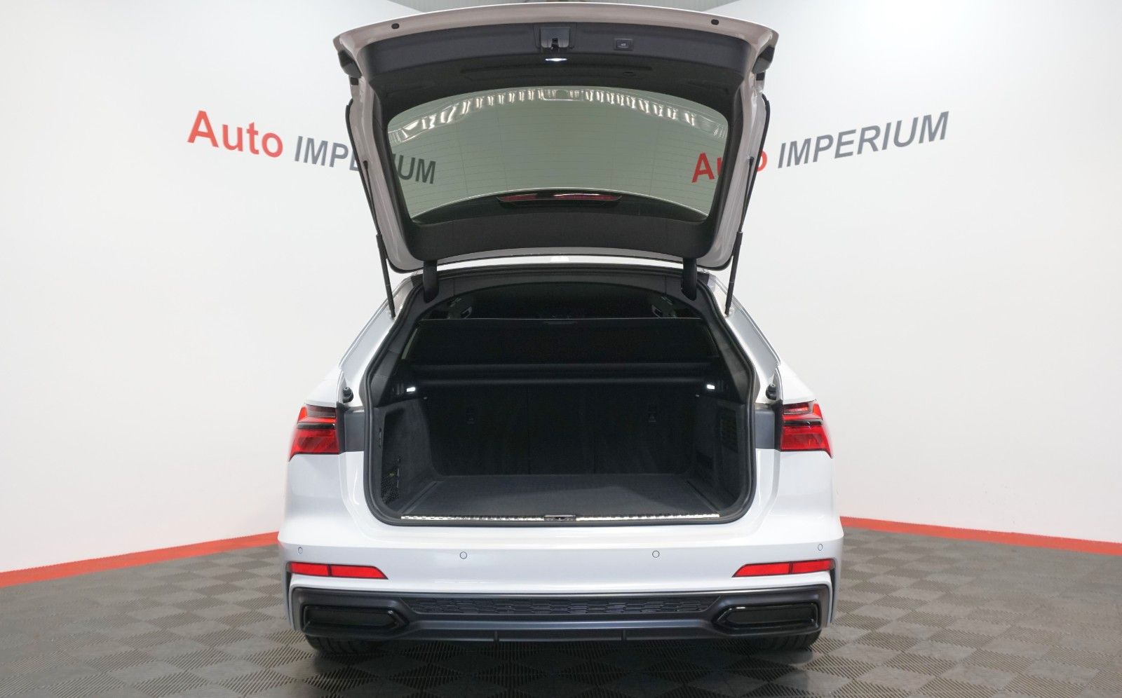 Audi A6 Avant 40 TDI quattro S-Line - Samsaru's Car Outlet