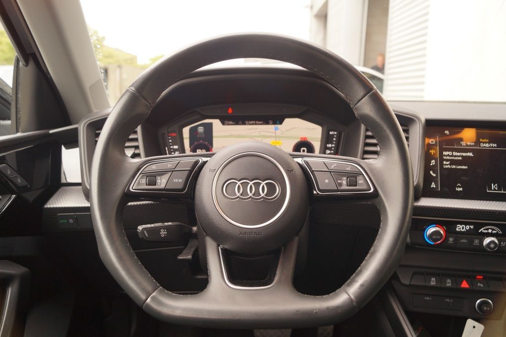 Audi A1 Sportback 25 TFSI automatik Pro Line -NAVI-EC