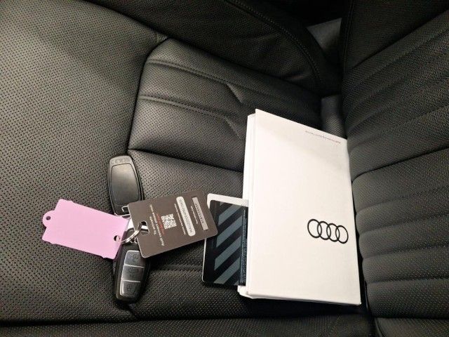 Audi e-tron 55 quattro S line AHK+PANO+HUD+B&O+ACC