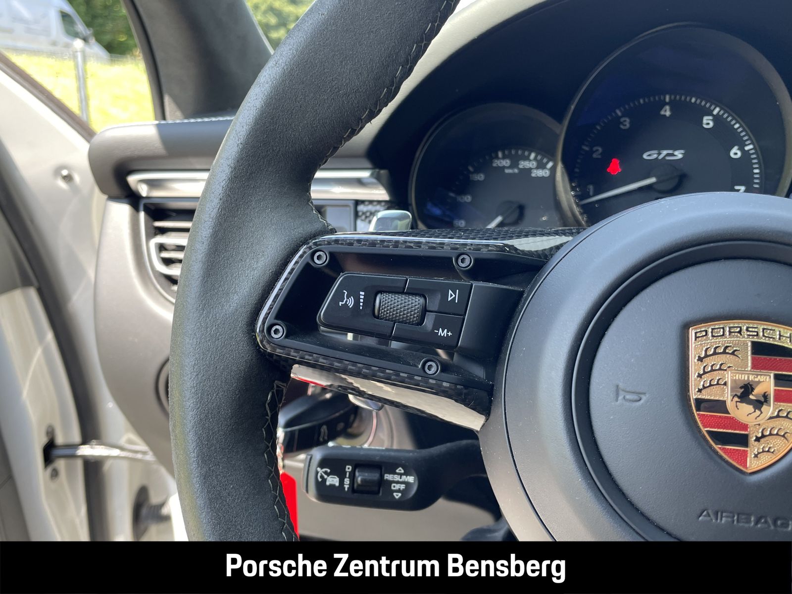 Porsche Macan GTS Pano StHz 18W ACC Surround View