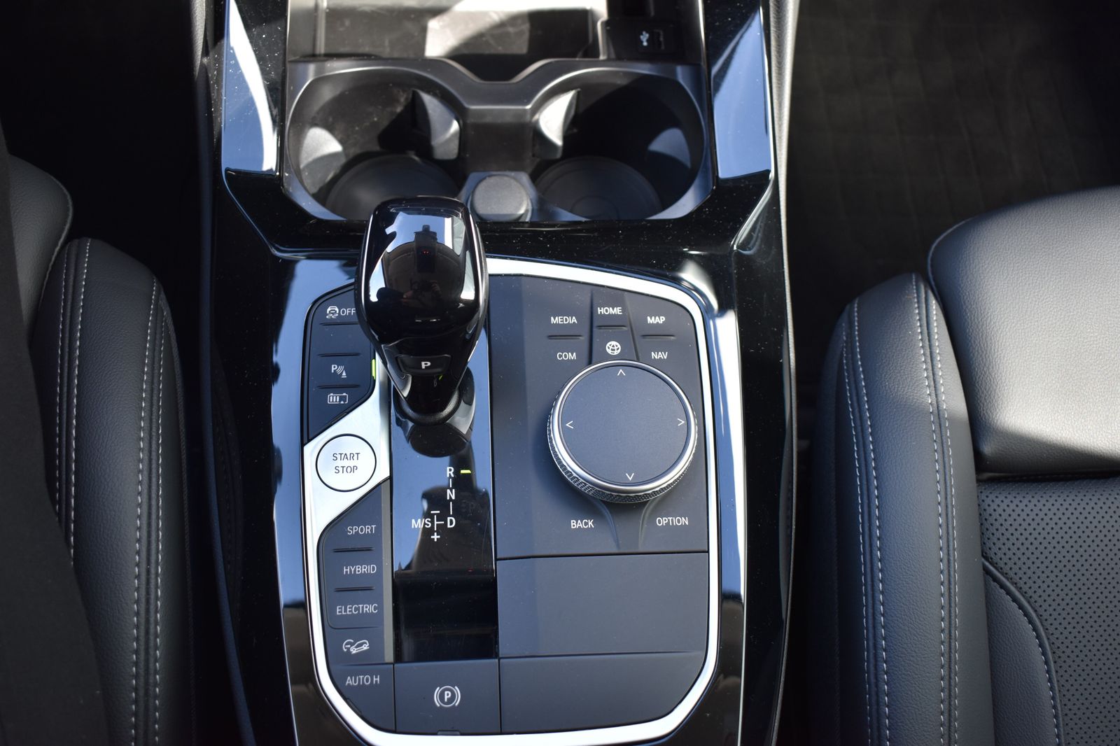 BMW X3 xDrive30e DAB LED WLAN Parkassistent AHK Shz