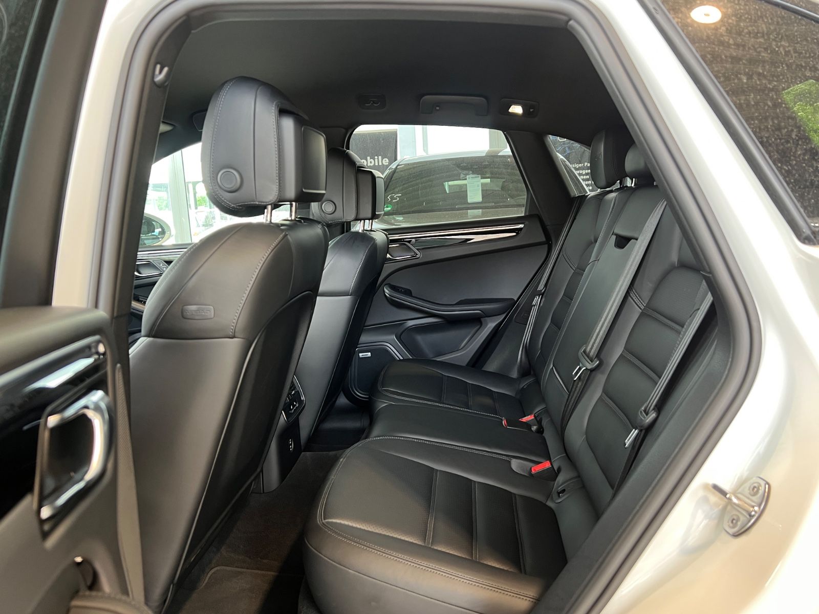 Porsche Macan GTS - Samsaru's Car Outlet