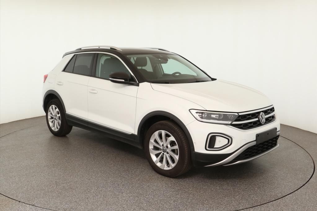 Volkswagen T-Roc Style 1.5 TSI DSG - Samsaru's Car Outlet