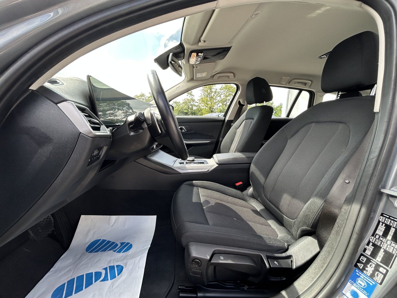 BMW 320 d Mild Hybrid xDrive - Samsaru's Car Outlet