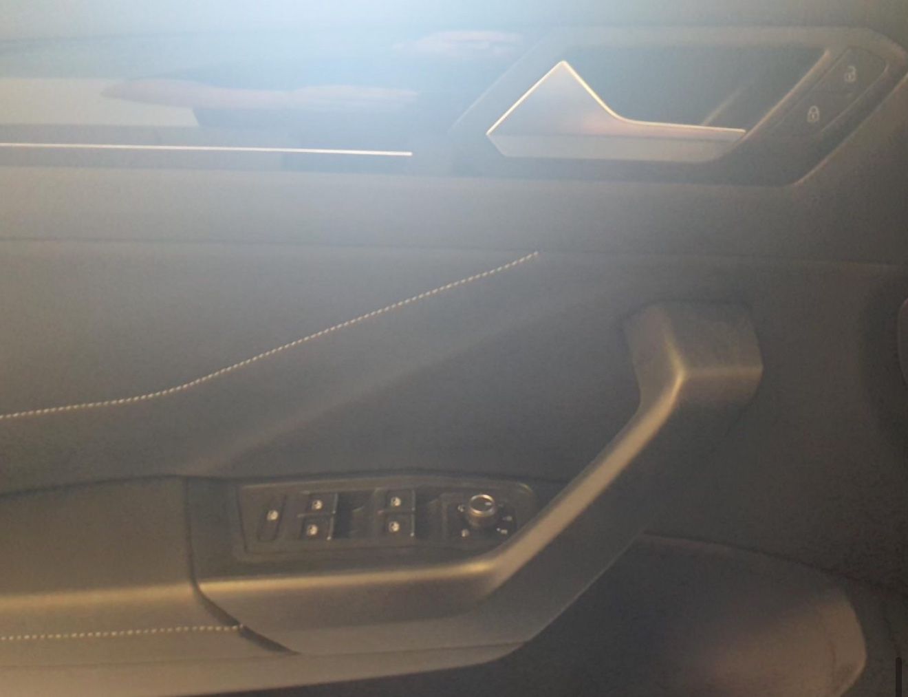 Volkswagen T-Roc R-Line 1.5 TSI DSG - Samsaru's Car Outlet