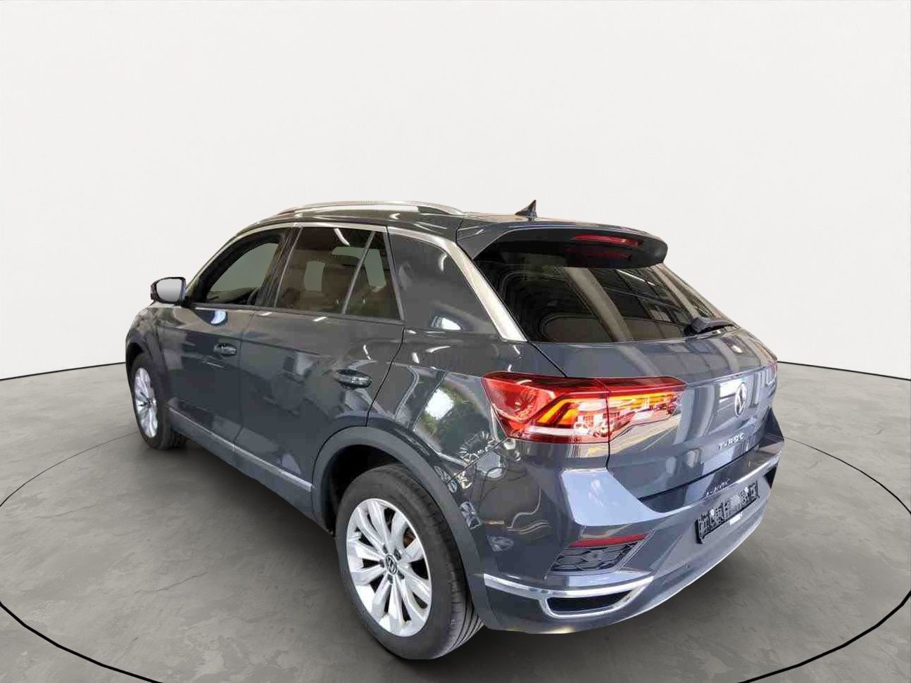 Volkswagen T-Roc 2.0 TDI Sport - Samsaru's Car Outlet