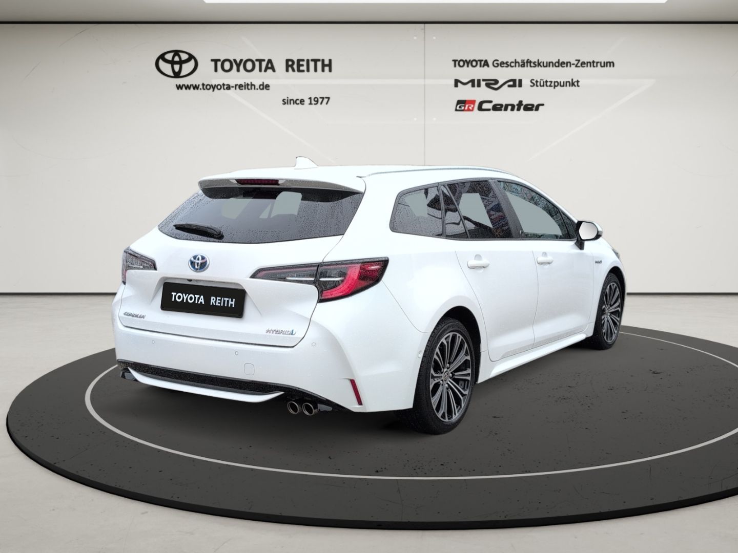 Toyota Corolla Touring Sports 2.0-l Hybrid Team D LED A