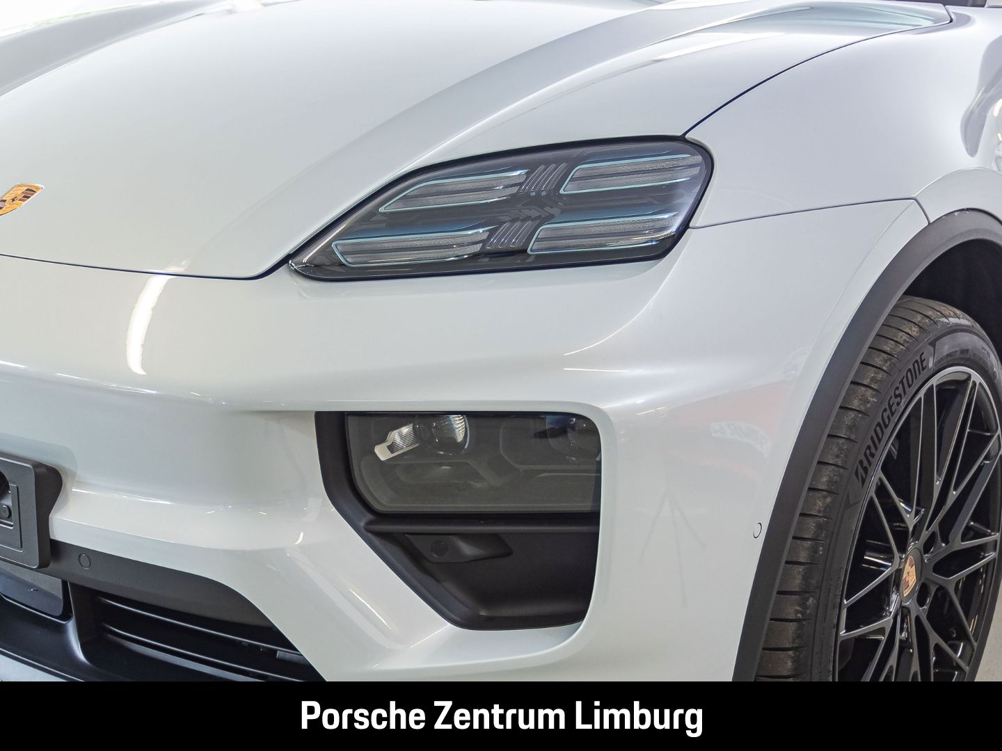 Porsche Macan 4 BOSE Surround-View Panorama Luftfederung