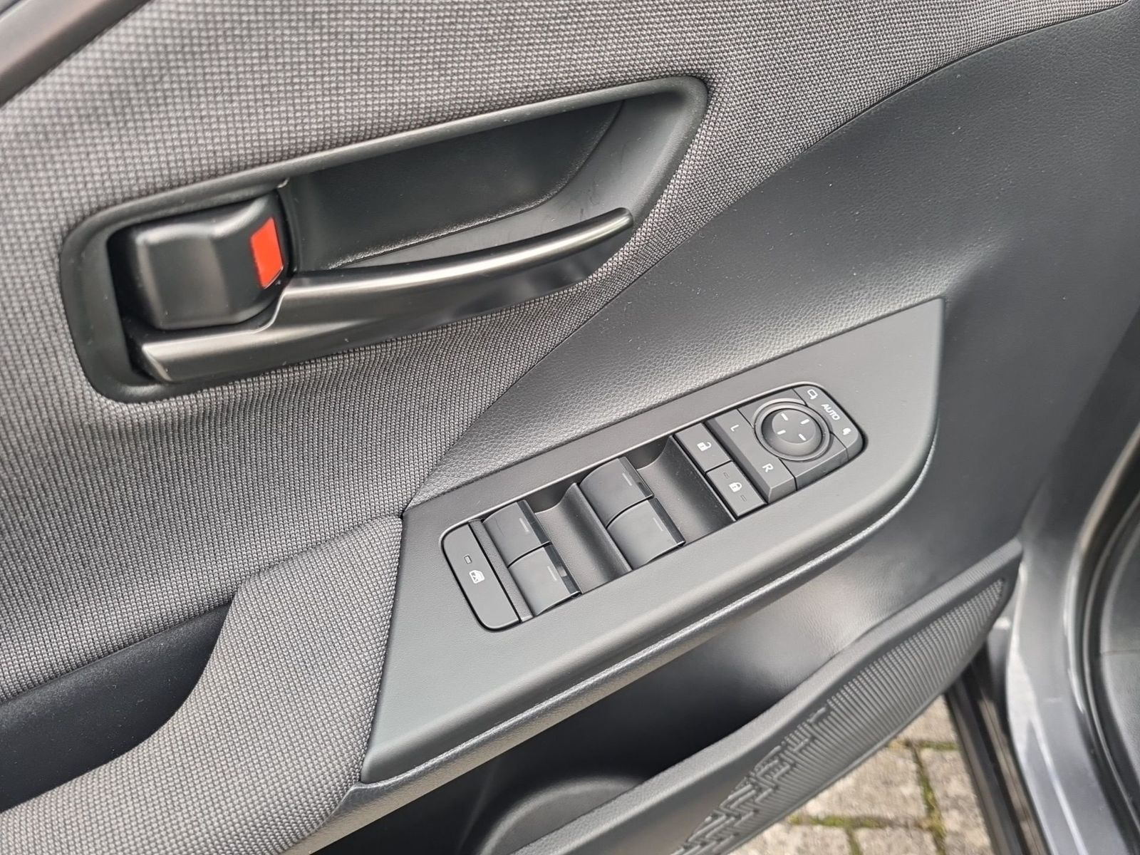 Toyota C-HR 1.8 FWD Team Deutschland ACC+AUT+LED+Navi