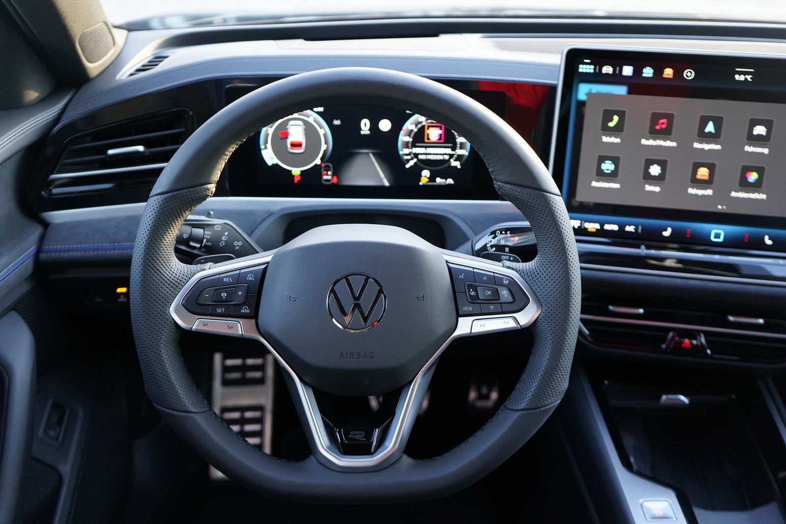 Volkswagen Passat Variant R-Line BlackStyle 2.0 TSI 4M  DSG