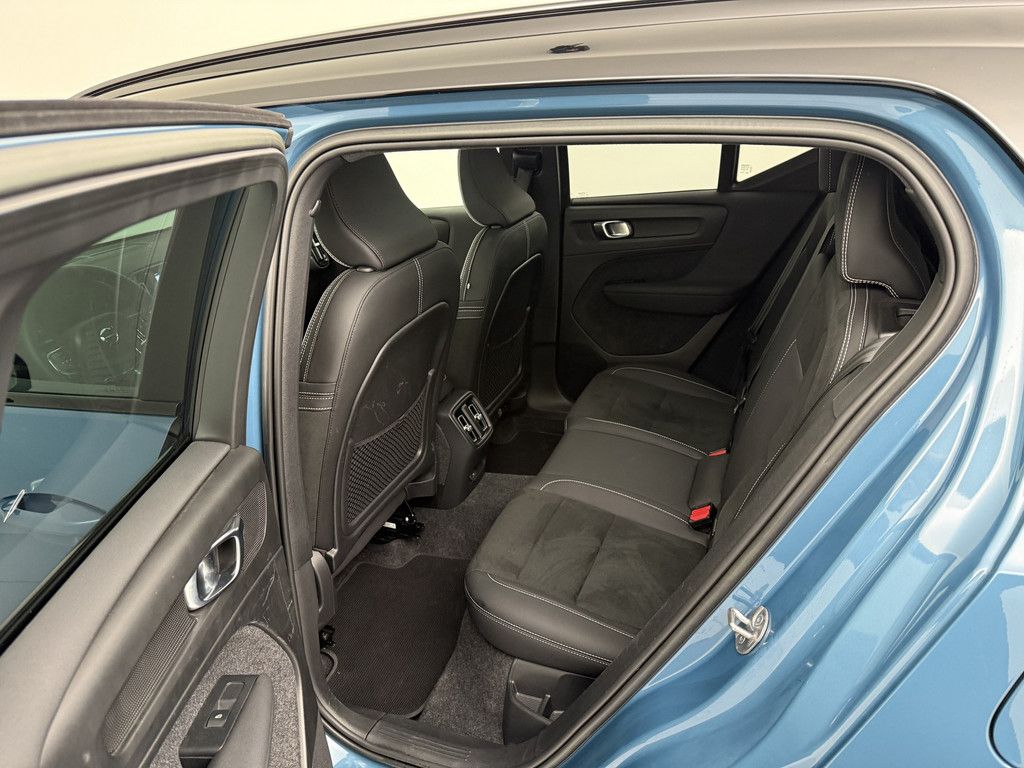 Volvo XC40 Ultimate AWD Recharge Pure Electric ACC LED