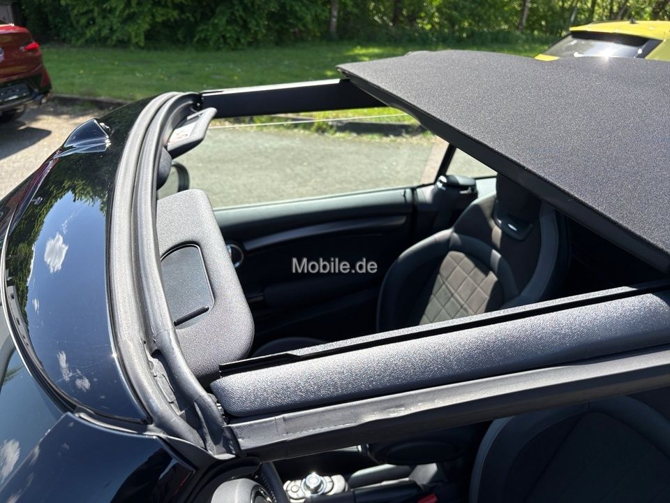 MINI Cooper S Cabrio JCW - Samsaru's Car Outlet