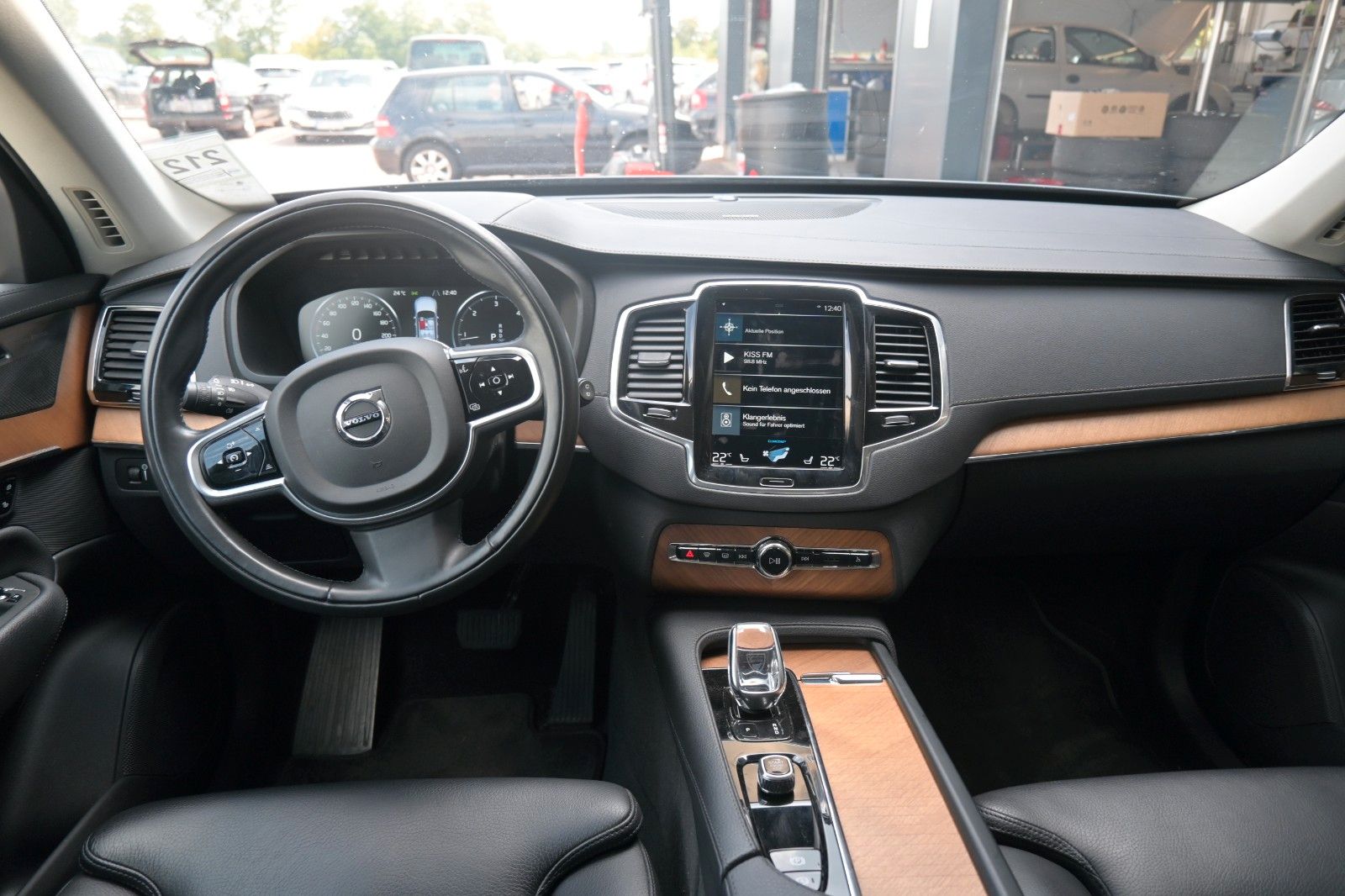 Volvo XC90 B5 Inscrip. AWD - Samsaru's Car Outlet