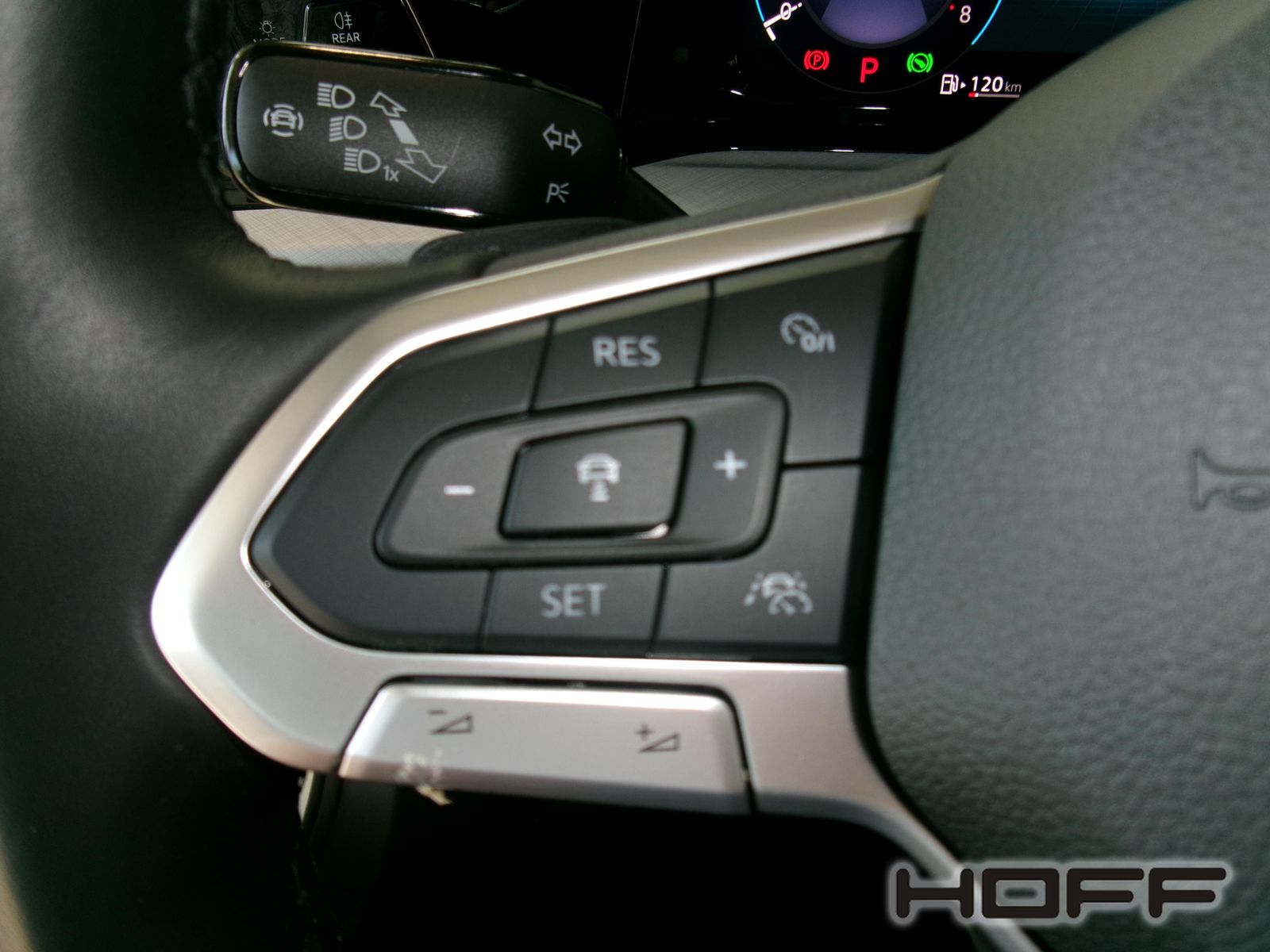 Volkswagen Golf Variant eTSI Life - Samsaru's Car Outlet