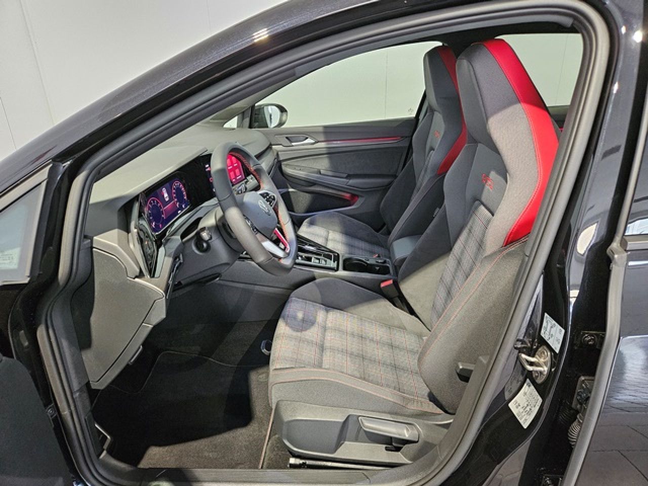 Volkswagen Golf 2.0 TSI GTI DSG - Samsaru's Car Outlet