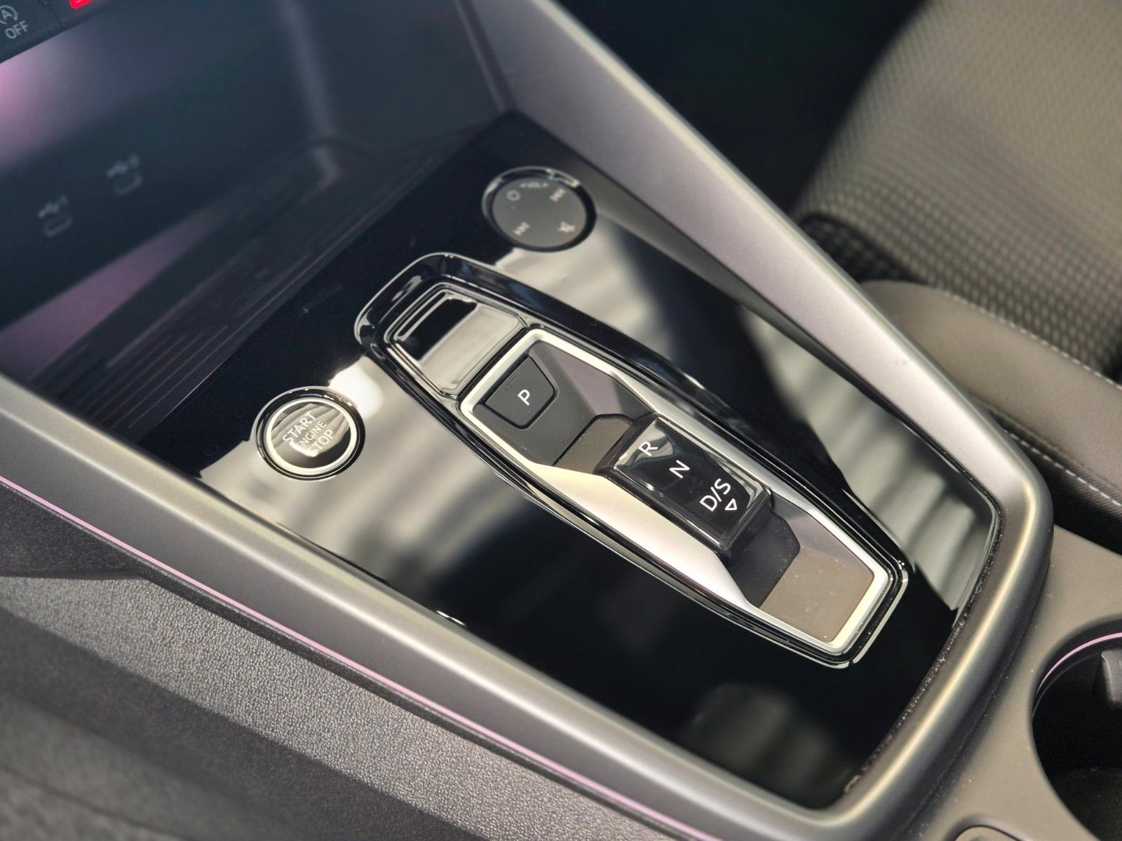 Audi A3 SPORTBACK 35 TDI S-LINE - Samsaru's Car Outlet