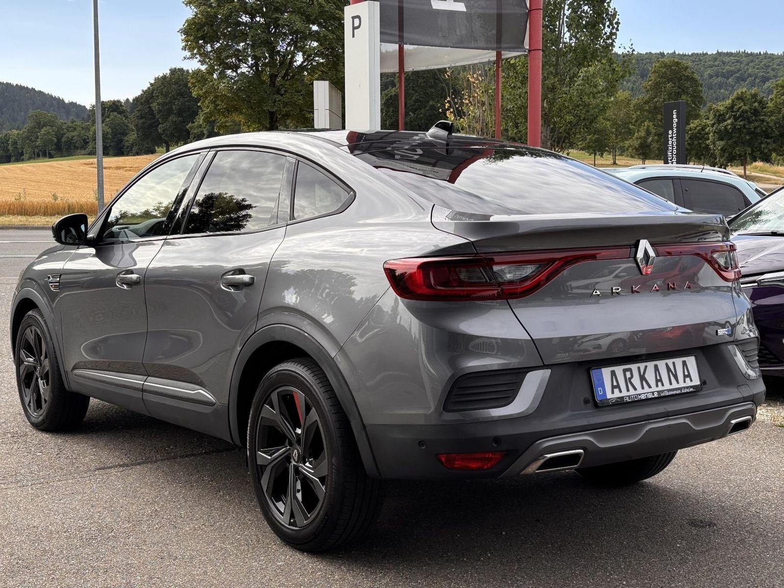 Renault Arkana 1.6 E-TECH Hybrid R.S. Line - Samsaru's Car Outlet