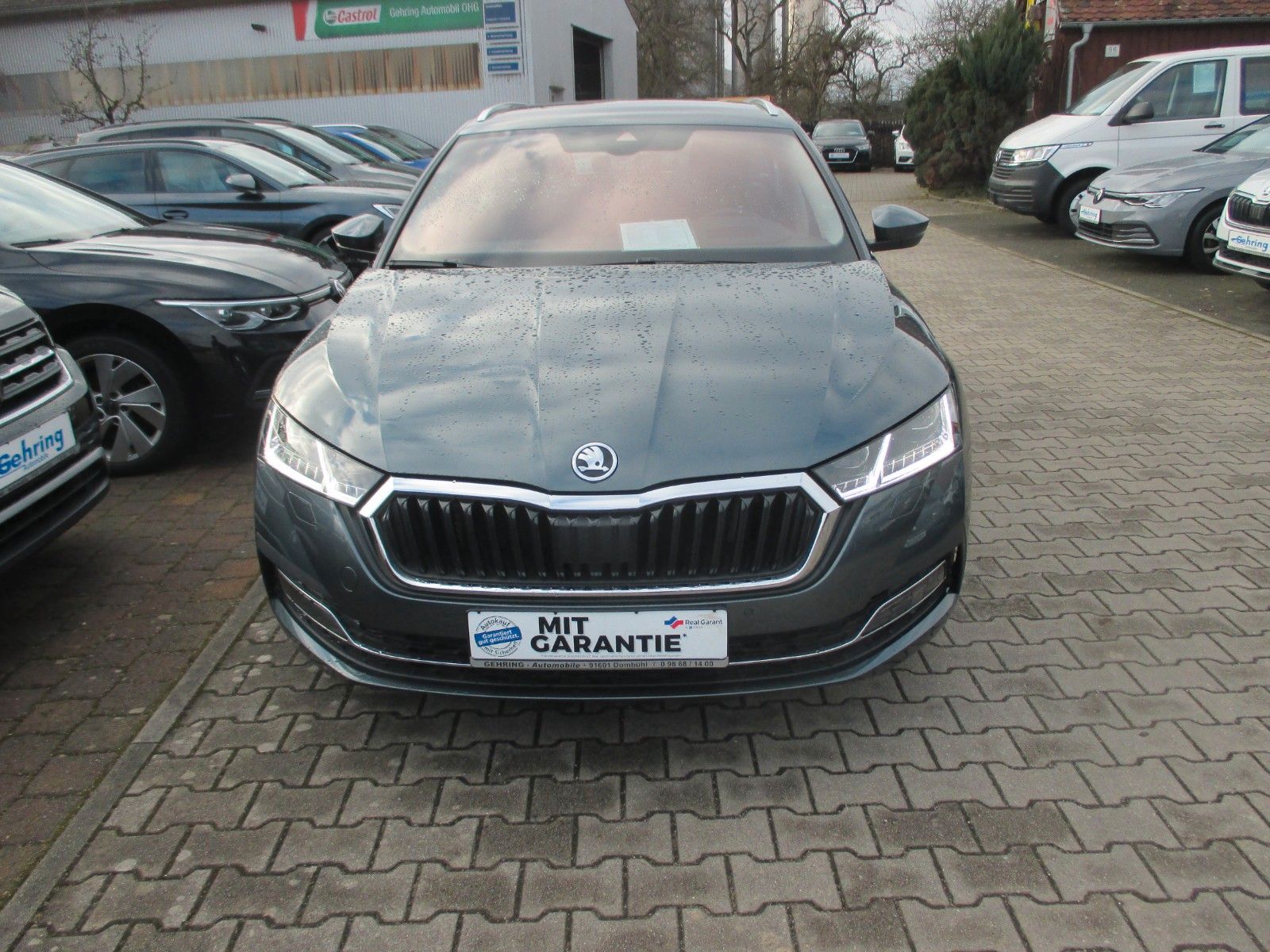 Skoda Octavia Combi 1.5 TSI STYLE - Samsaru's Car Outlet