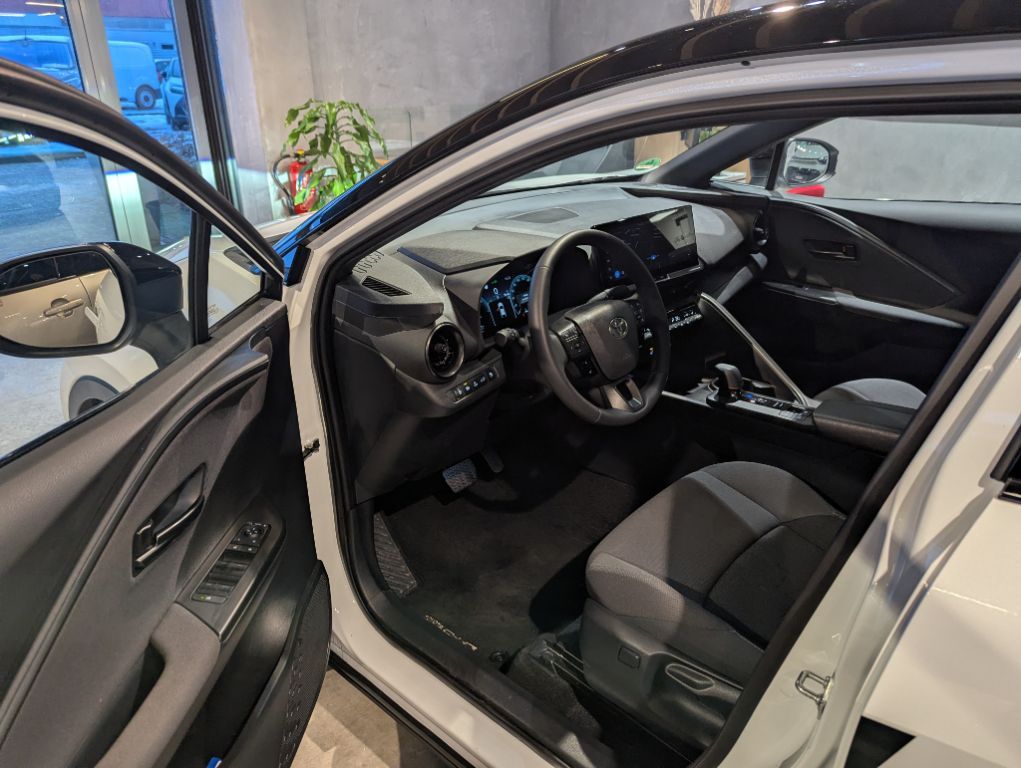 Toyota C-HR 2.0 Plug-in-Hybrid Team Deutschland