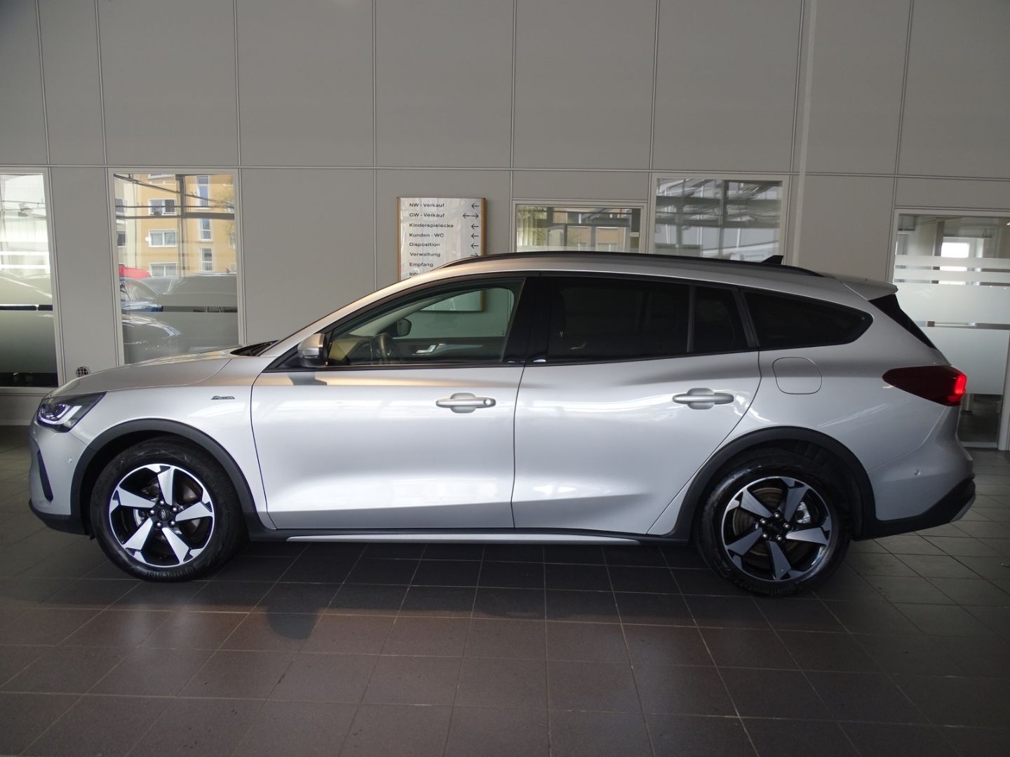 Ford Focus Turnier Active X EcoBoost MHEV I Pano B&O