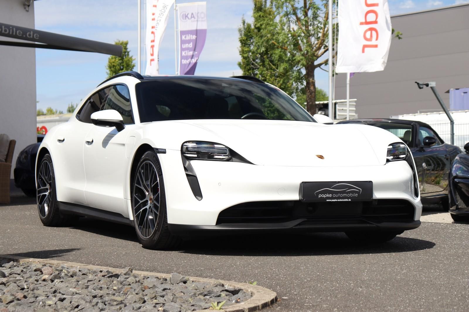 Porsche Taycan 4S Plus Sport Turismo +PANO+18-WEGE+BOSE+