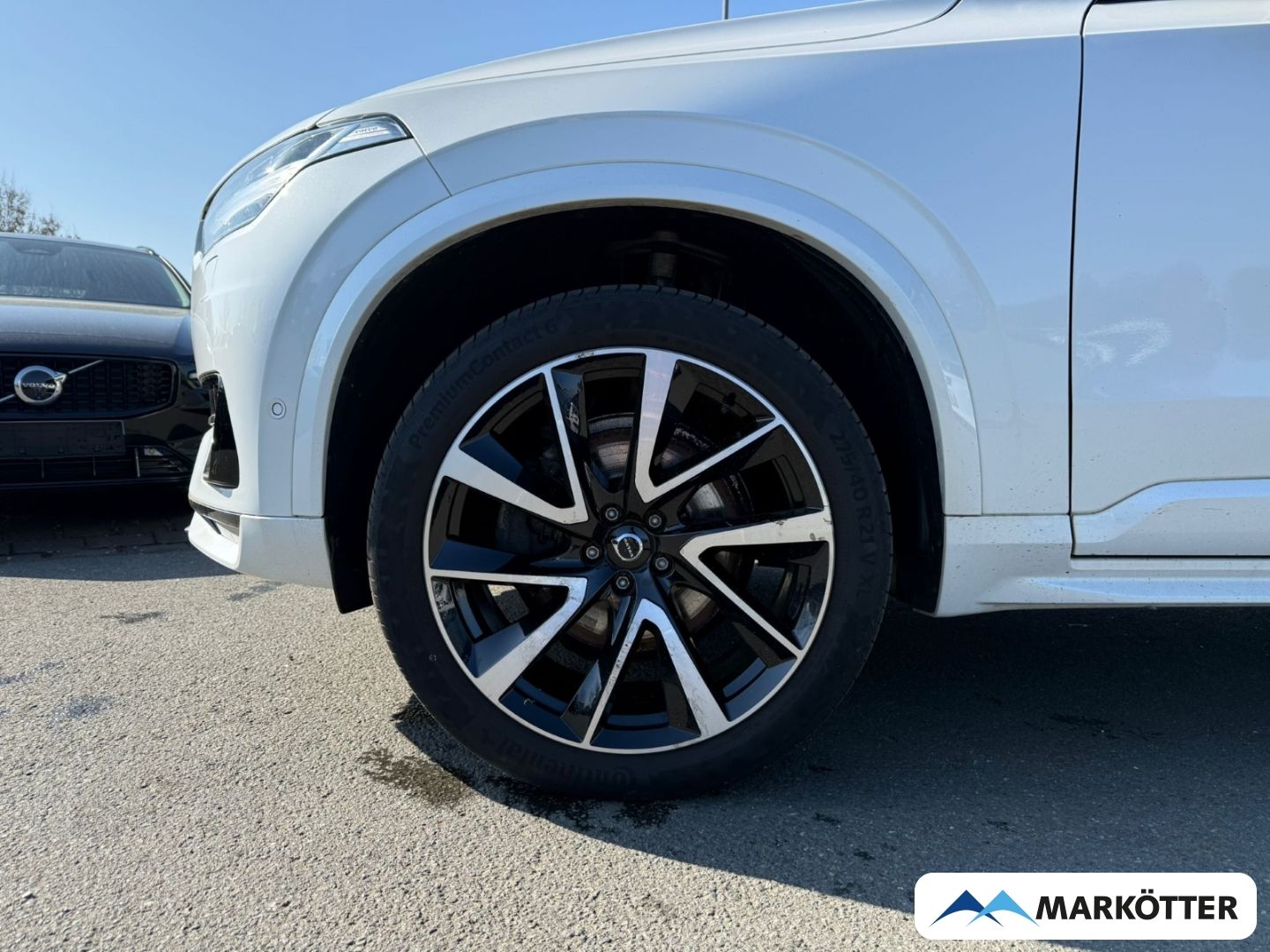 Volvo XC90 B5 AWD Ultimate Dark 7-Sitz. AHK/ACC/360°