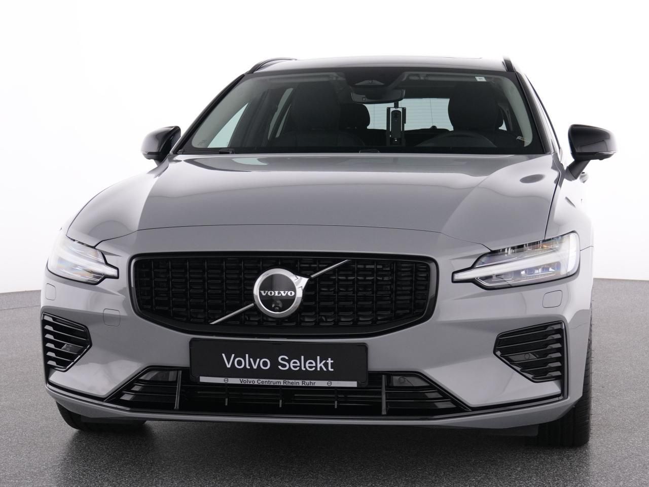 Volvo V60 T6 Recharge AWD PlusDark+AHK+PANO+360°+LM 19