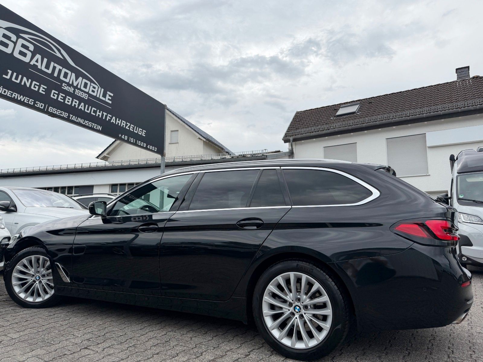 BMW 530i Luxury PANO*DDC*Leder*ACC*360°*AdapLED*HiFi