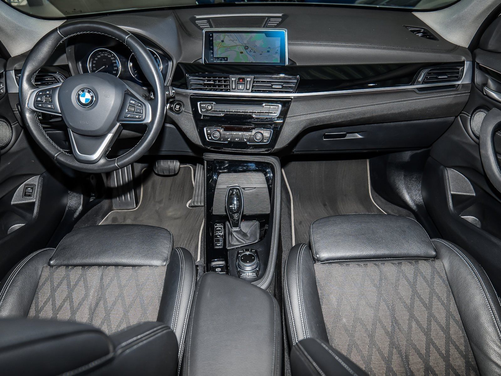 BMW X1 xDrive20d xLine - Samsaru's Car Outlet
