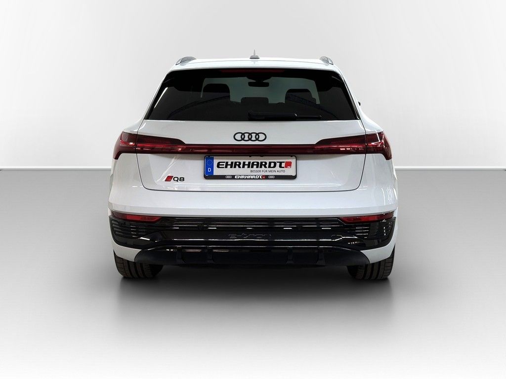 Audi Q8 S line 55 e-tron quattro AHK*NAVI*SHZ*MATRIX*