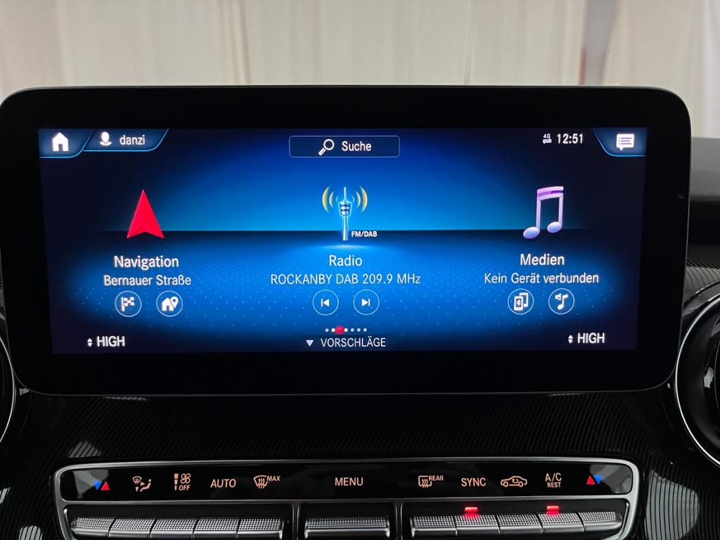 Mercedes-Benz V 300d EditionSport - Samsaru's Car Outlet