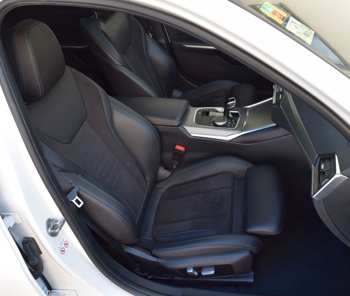 BMW 330e Touring xDrive MSport - Samsaru's Car Outlet