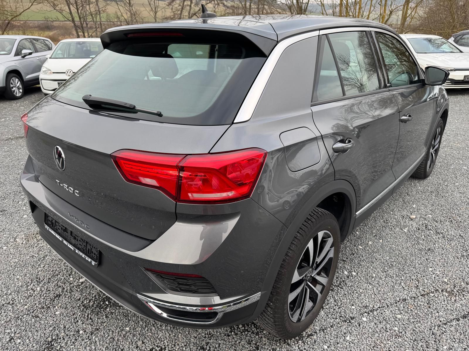 Volkswagen T-Roc 1.5 TSI DSG - Samsaru's Car Outlet