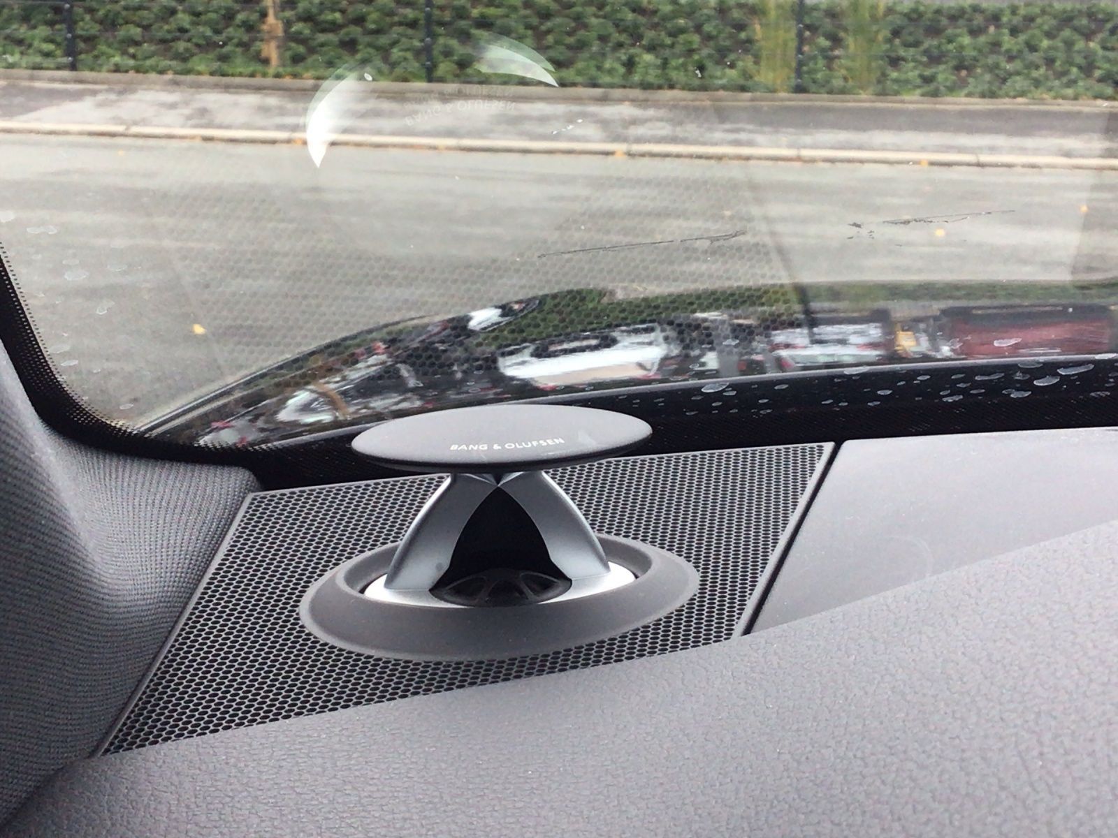 Audi RS6 Avant TFSI Q 305KM/H LM22 PANO BuO OPS+